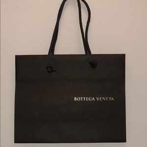 Bottega Veneta shopping bag 🛍